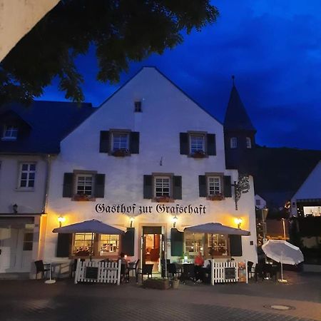 Gasthof Zur Grafschaft Veldenz Bagian luar foto