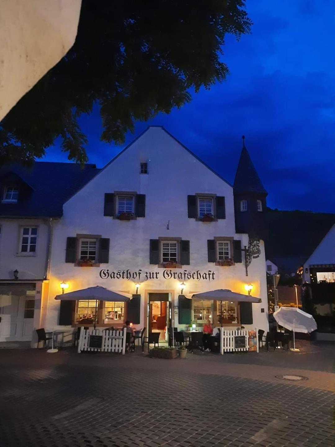 Gasthof Zur Grafschaft Veldenz Bagian luar foto